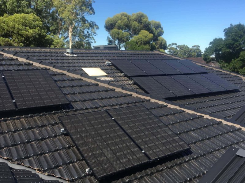 SolarWise_NeON2-Black-Panels-09-1 SolarWise_NeON2-Black-Panels-09-1